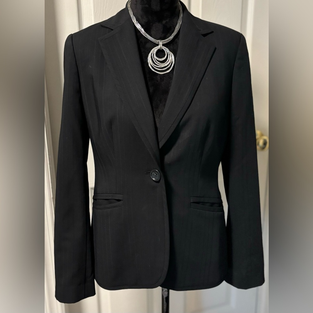 Ann Taylor Women’s Black Wool Blazer